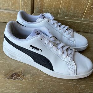 Puma Smash v2 Sneakers Mens 9.5 White Black Leather Shoes 365215